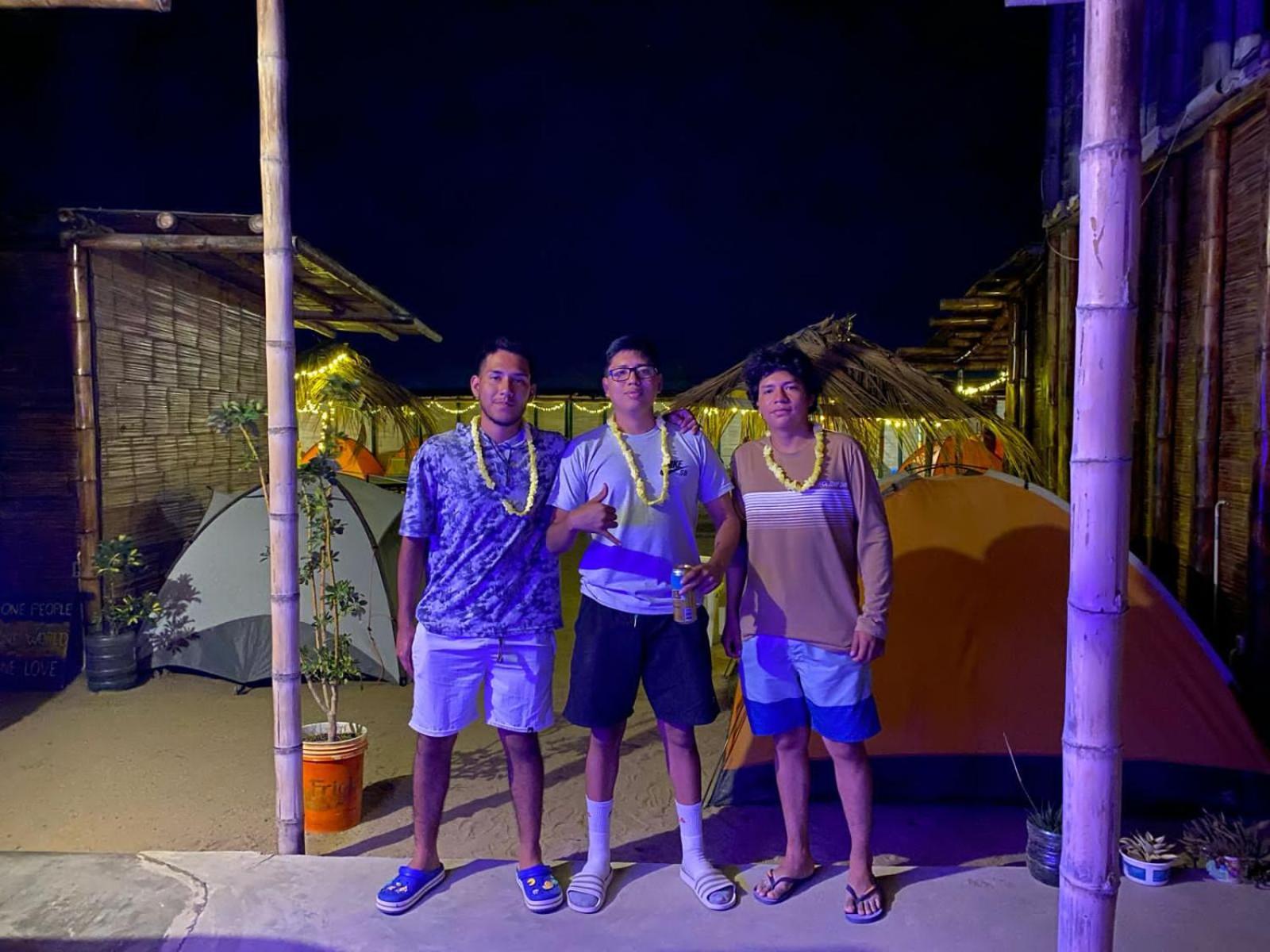 Pepon Surf Camp Hotel Máncora Kültér fotó