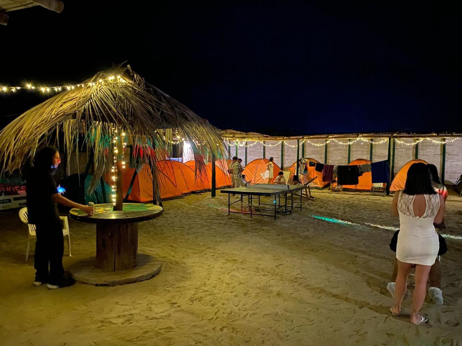 Pepon Surf Camp Hotel Máncora Kültér fotó